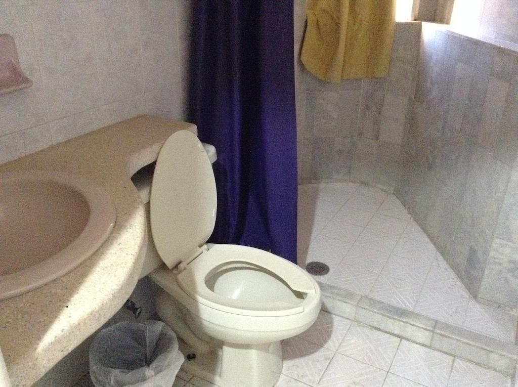 Hotel Arturo'S Ζιουατανέχο Δωμάτιο φωτογραφία